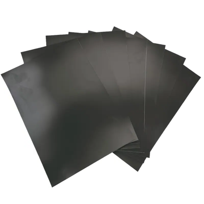 Selbstklebende Magnetfolie im A4-Format – Verwandle jede Fläche in eine Magnetwand!